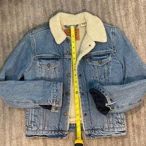 Levis sherpa trucker jacket XS NWOT